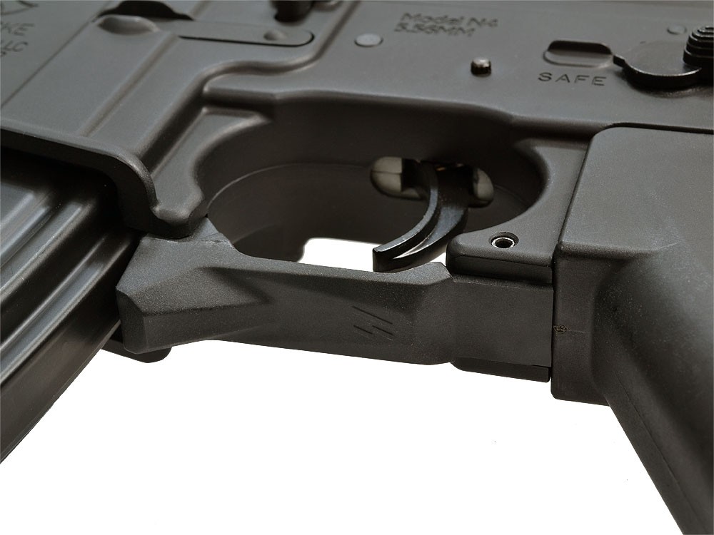 Mad Bull Strike Industries Cobra Fang Trigger Guard M4 AEG BK - Click Image to Close